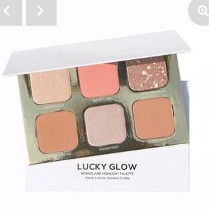 True + luscious lucky glow palette